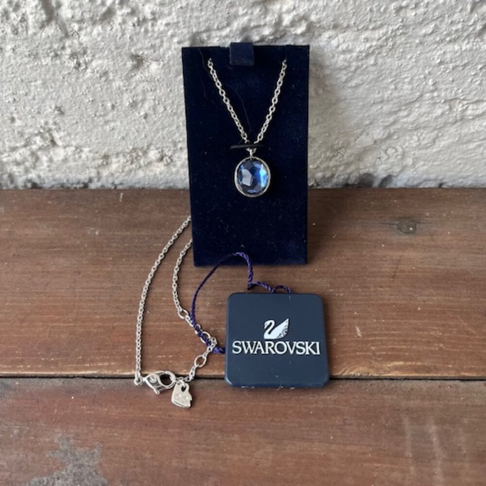 Swarovski Blue Crystal Necklace – new in box - Picture 6 of 7
